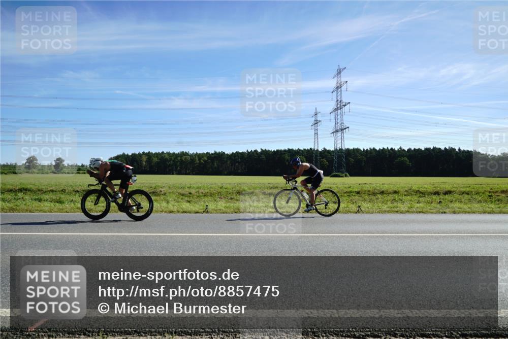 07.09.2025 - 19. Norderstedt Triathlon Michael Burmester http://msf.ph/oto/8857475 07.09.2025 11:20:22 Radfahren  meine-sportfotos.de