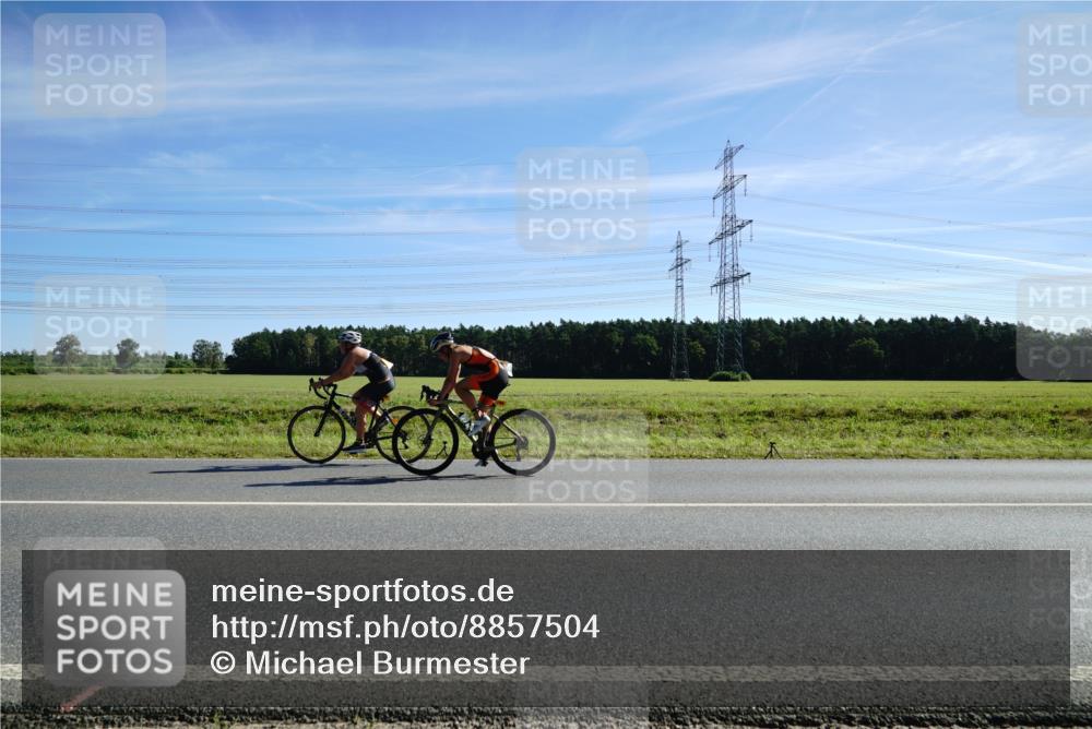 07.09.2025 - 19. Norderstedt Triathlon Michael Burmester http://msf.ph/oto/8857504 07.09.2025 11:20:44 Radfahren 1340 meine-sportfotos.de