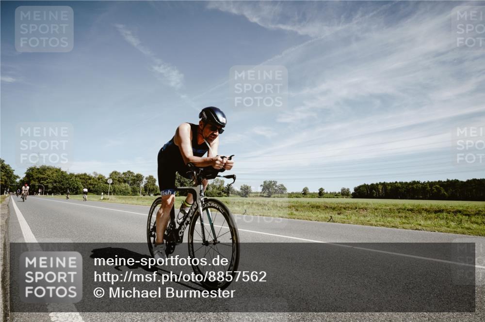 07.09.2025 - 19. Norderstedt Triathlon Michael Burmester http://msf.ph/oto/8857562 07.09.2025 12:25:43 Radfahren 850 meine-sportfotos.de