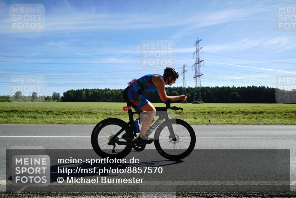 07.09.2025 - 19. Norderstedt Triathlon Michael Burmester http://msf.ph/oto/8857570 07.09.2025 11:21:24 Radfahren 770, 774, 834 meine-sportfotos.de