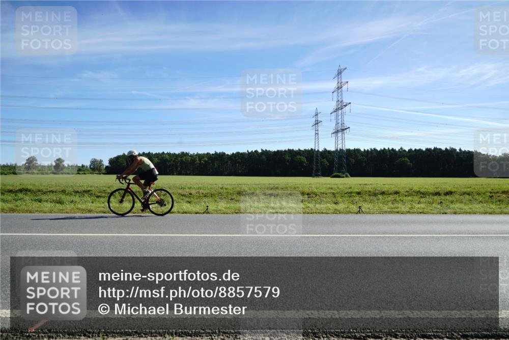 07.09.2025 - 19. Norderstedt Triathlon Michael Burmester http://msf.ph/oto/8857579 07.09.2025 11:21:27 Radfahren 770, 774, 834 meine-sportfotos.de