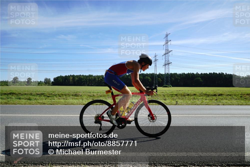 07.09.2025 - 19. Norderstedt Triathlon Michael Burmester http://msf.ph/oto/8857771 07.09.2025 11:23:35 Radfahren 1165 meine-sportfotos.de