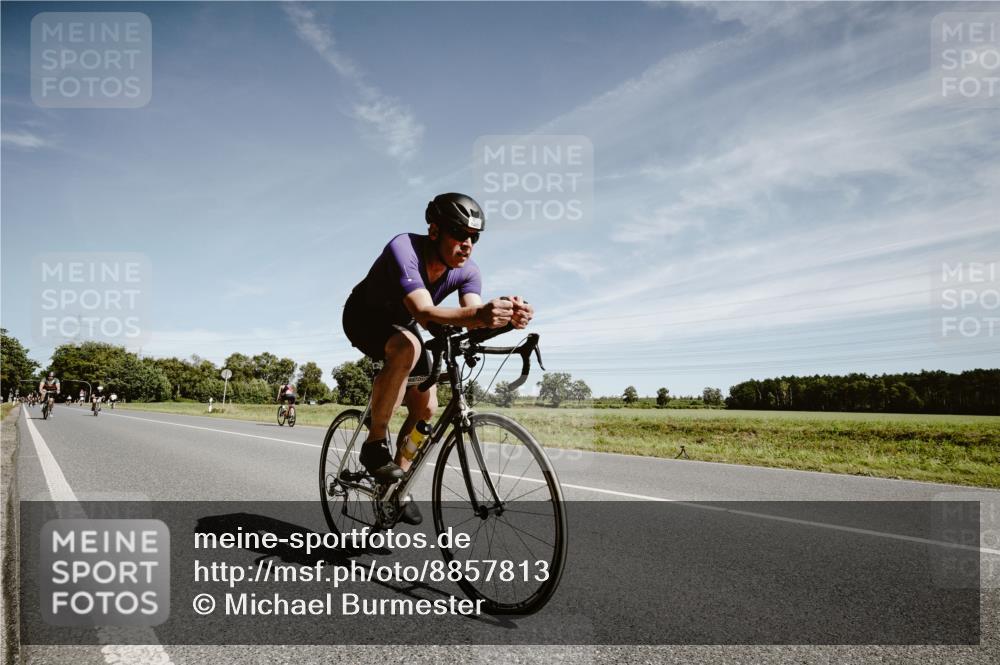 07.09.2025 - 19. Norderstedt Triathlon Michael Burmester http://msf.ph/oto/8857813 07.09.2025 12:27:42 Radfahren 157, 1269, 1283 meine-sportfotos.de