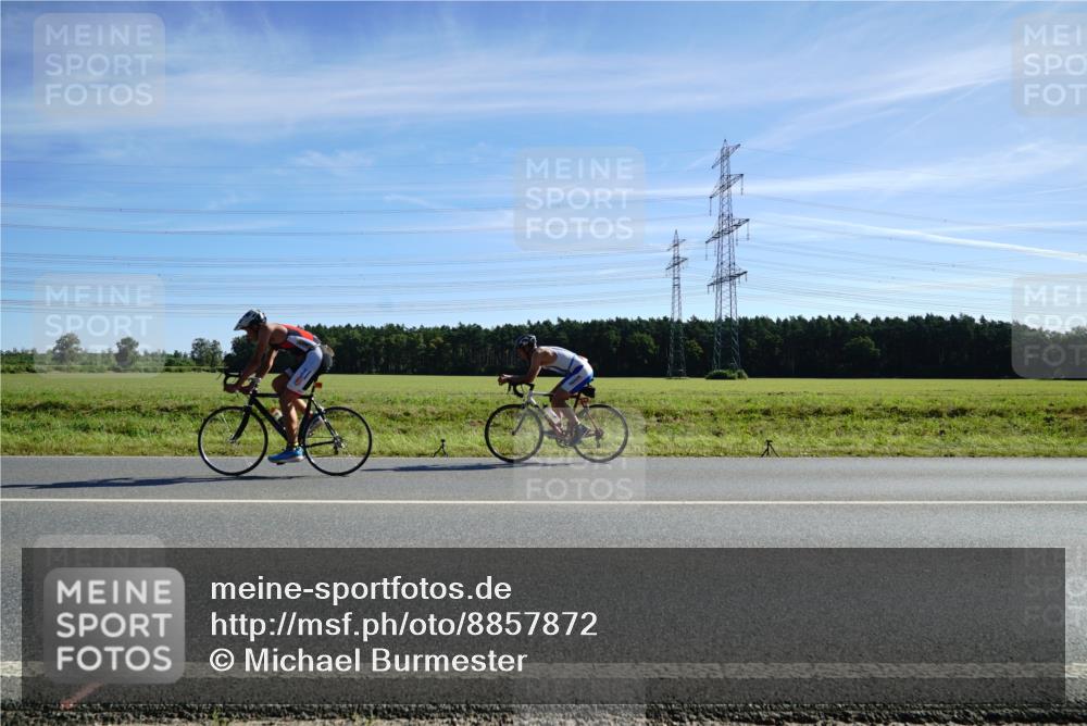 07.09.2025 - 19. Norderstedt Triathlon Michael Burmester http://msf.ph/oto/8857872 07.09.2025 11:24:45 Radfahren 1206, 1323 meine-sportfotos.de