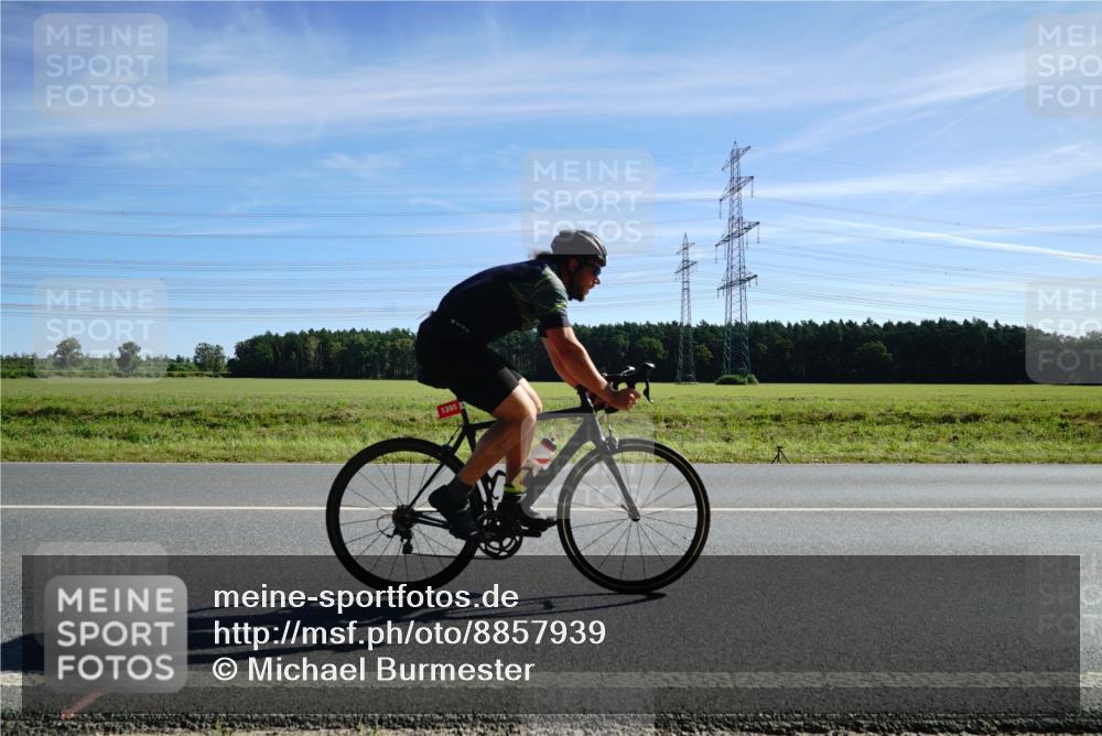 07.09.2025 - 19. Norderstedt Triathlon Michael Burmester http://msf.ph/oto/8857939 07.09.2025 11:25:21 Radfahren 1308, 1395 meine-sportfotos.de