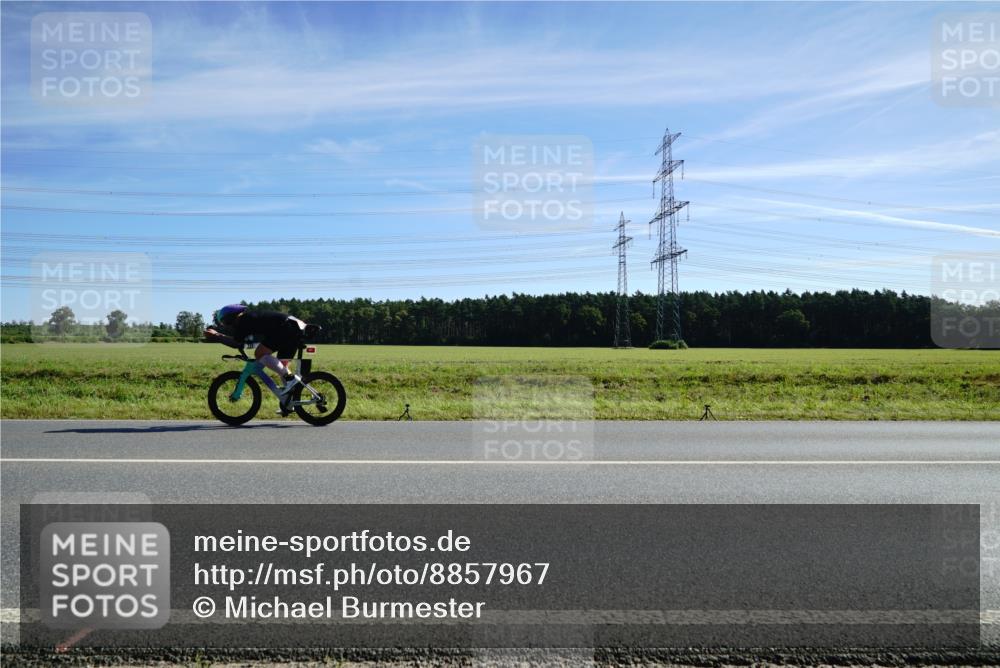 07.09.2025 - 19. Norderstedt Triathlon Michael Burmester http://msf.ph/oto/8857967 07.09.2025 11:25:52 Radfahren 1195 meine-sportfotos.de