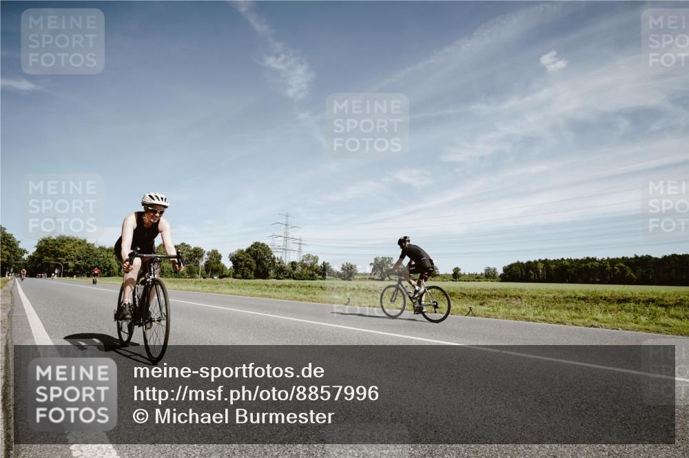 07.09.2025 - 19. Norderstedt Triathlon Michael Burmester http://msf.ph/oto/8857996 07.09.2025 12:28:55 Radfahren 265 meine-sportfotos.de