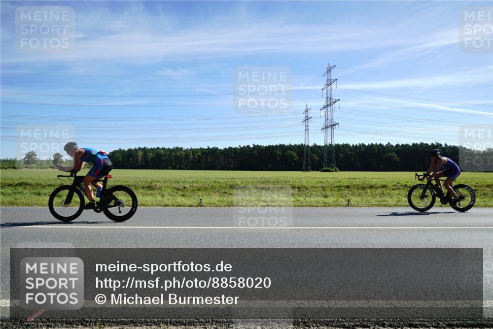 07.09.2025 - 19. Norderstedt Triathlon Michael Burmester http://msf.ph/oto/8858020 07.09.2025 11:26:16 Radfahren 1187, 1383 meine-sportfotos.de
