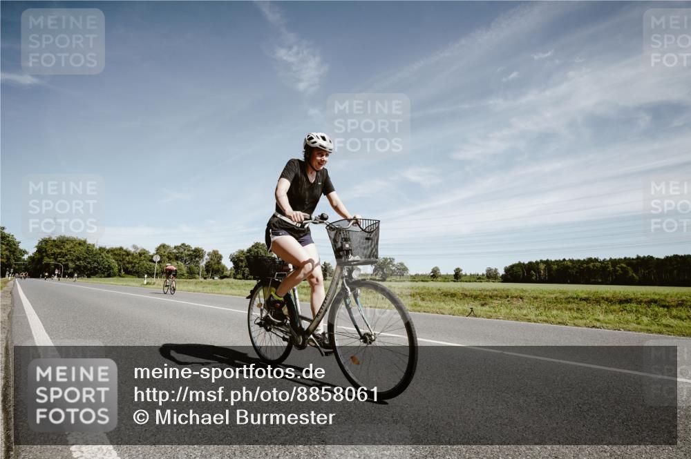 07.09.2025 - 19. Norderstedt Triathlon Michael Burmester http://msf.ph/oto/8858061 07.09.2025 12:29:29 Radfahren 1260 meine-sportfotos.de