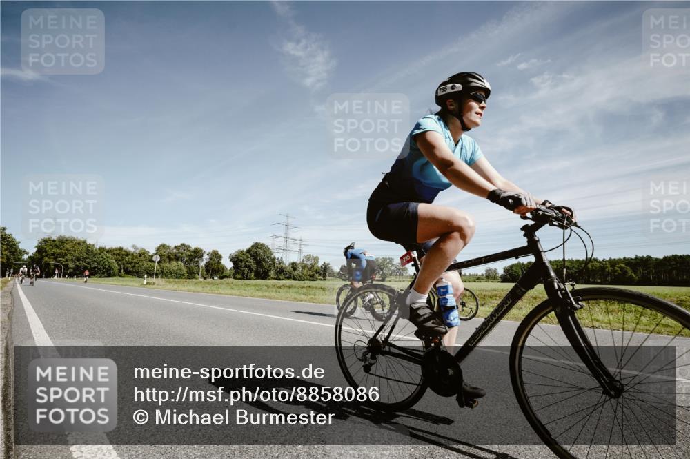 07.09.2025 - 19. Norderstedt Triathlon Michael Burmester http://msf.ph/oto/8858086 07.09.2025 12:29:54 Radfahren 755 meine-sportfotos.de