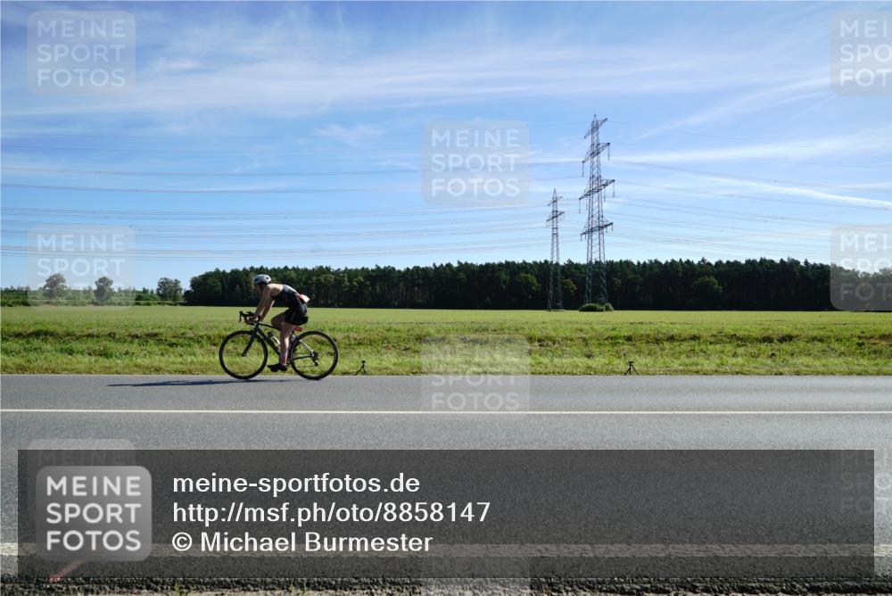 07.09.2025 - 19. Norderstedt Triathlon Michael Burmester http://msf.ph/oto/8858147 07.09.2025 11:27:18 Radfahren 796, 1198 meine-sportfotos.de
