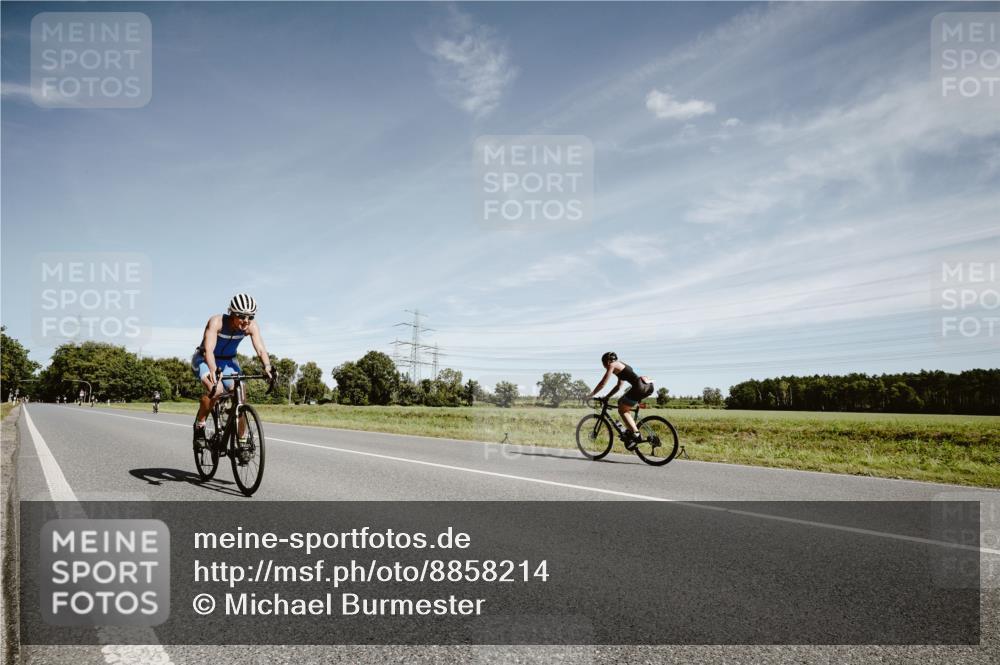 07.09.2025 - 19. Norderstedt Triathlon Michael Burmester http://msf.ph/oto/8858214 07.09.2025 12:30:44 Radfahren 1248 meine-sportfotos.de