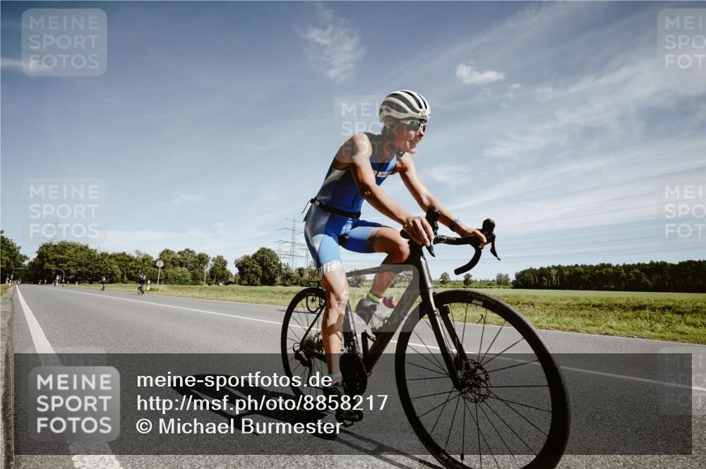07.09.2025 - 19. Norderstedt Triathlon Michael Burmester http://msf.ph/oto/8858217 07.09.2025 12:30:44 Radfahren 1248 meine-sportfotos.de