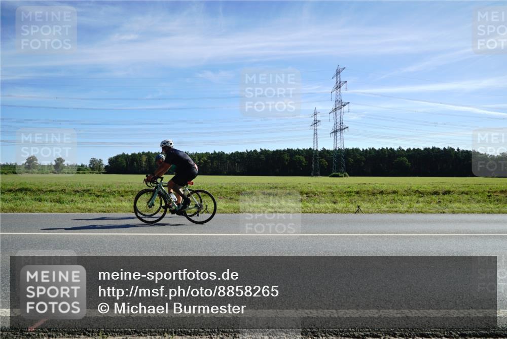 07.09.2025 - 19. Norderstedt Triathlon Michael Burmester http://msf.ph/oto/8858265 07.09.2025 11:28:18 Radfahren  meine-sportfotos.de