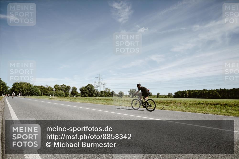 07.09.2025 - 19. Norderstedt Triathlon Michael Burmester http://msf.ph/oto/8858342 07.09.2025 12:31:45 Radfahren  meine-sportfotos.de
