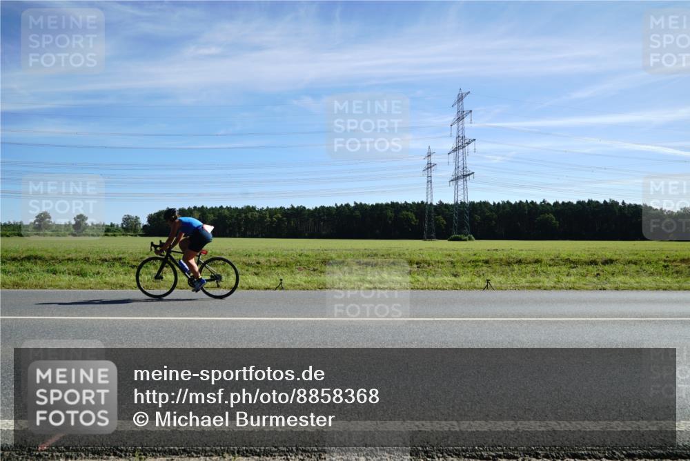 07.09.2025 - 19. Norderstedt Triathlon Michael Burmester http://msf.ph/oto/8858368 07.09.2025 11:29:18 Radfahren 819, 1173 meine-sportfotos.de