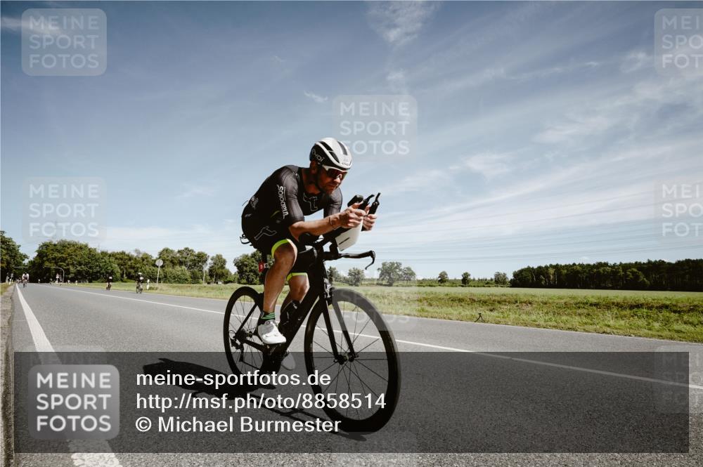 07.09.2025 - 19. Norderstedt Triathlon Michael Burmester http://msf.ph/oto/8858514 07.09.2025 12:33:13 Radfahren 250 meine-sportfotos.de