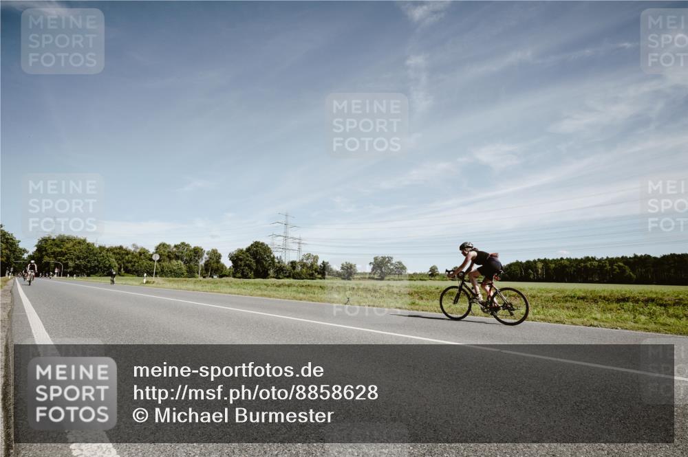 07.09.2025 - 19. Norderstedt Triathlon Michael Burmester http://msf.ph/oto/8858628 07.09.2025 12:34:18 Radfahren  meine-sportfotos.de