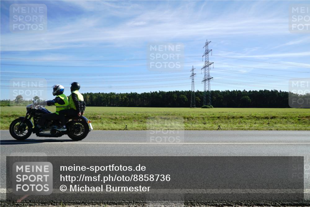 07.09.2025 - 19. Norderstedt Triathlon Michael Burmester http://msf.ph/oto/8858736 07.09.2025 11:32:22 Radfahren  meine-sportfotos.de