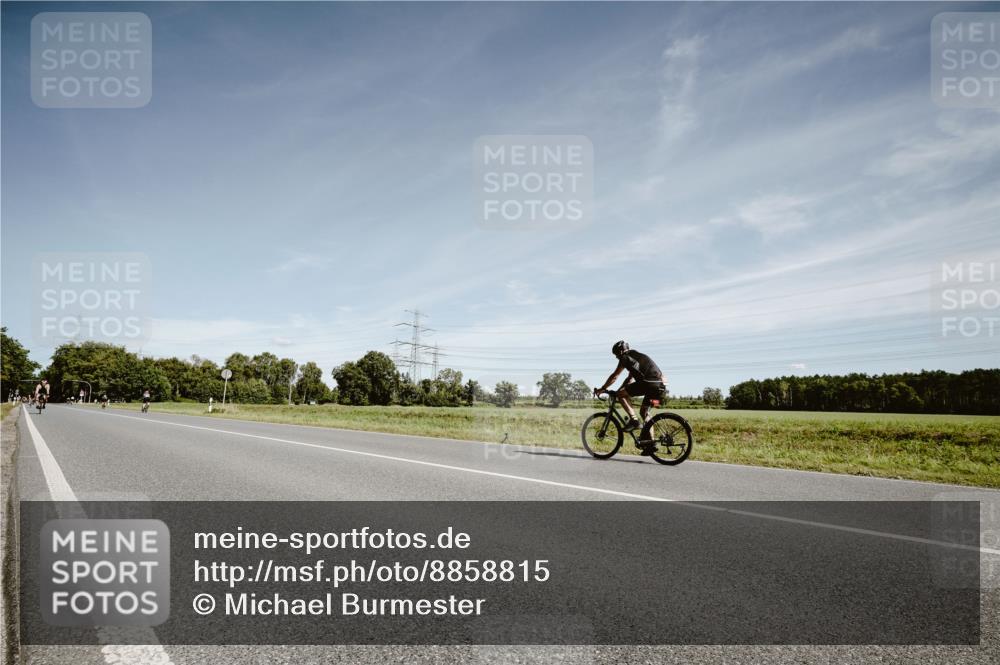 07.09.2025 - 19. Norderstedt Triathlon Michael Burmester http://msf.ph/oto/8858815 07.09.2025 12:36:01 Radfahren  meine-sportfotos.de