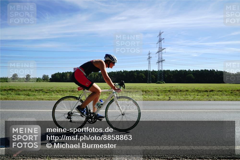 07.09.2025 - 19. Norderstedt Triathlon Michael Burmester http://msf.ph/oto/8858863 07.09.2025 11:33:33 Radfahren 1199, 1258, 1333 meine-sportfotos.de