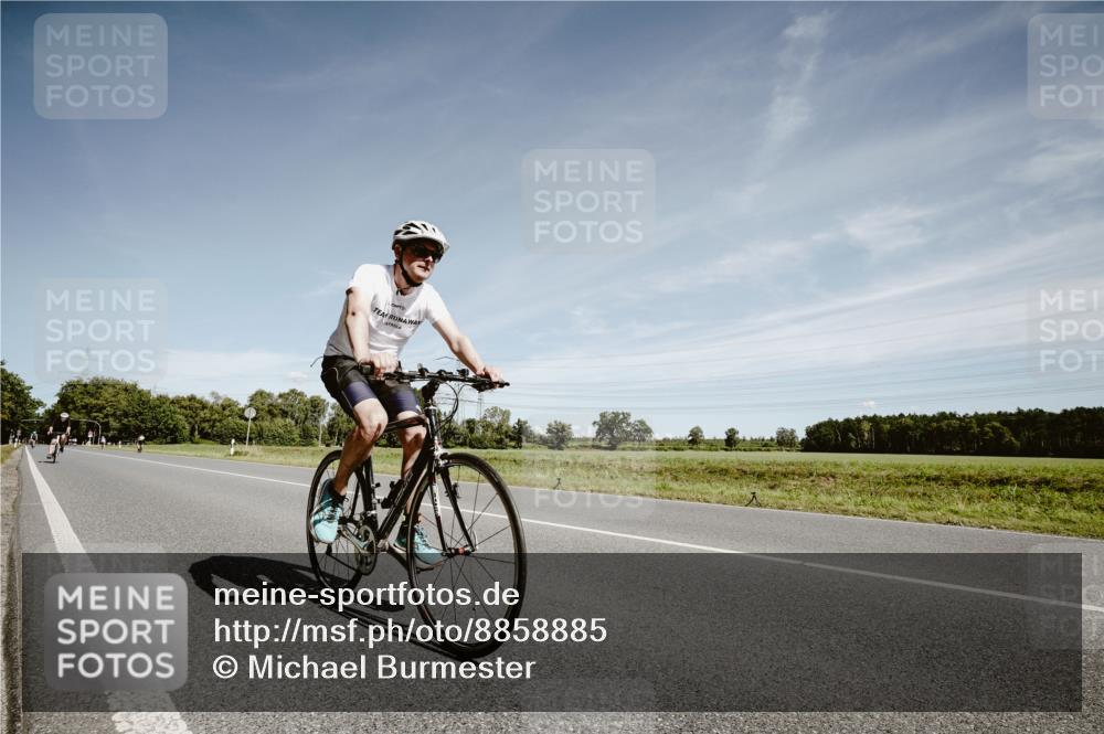 07.09.2025 - 19. Norderstedt Triathlon Michael Burmester http://msf.ph/oto/8858885 07.09.2025 12:36:53 Radfahren 757, 1398 meine-sportfotos.de
