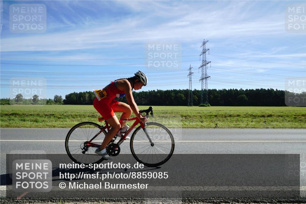 07.09.2025 - 19. Norderstedt Triathlon Michael Burmester http://msf.ph/oto/8859085 07.09.2025 11:35:26 Radfahren 1189 meine-sportfotos.de