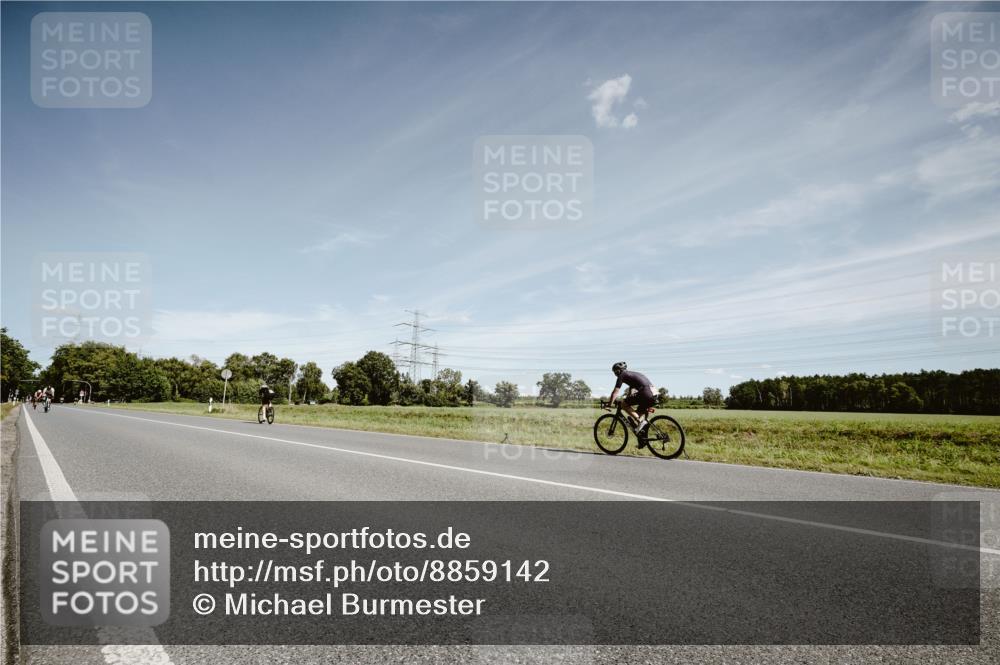 07.09.2025 - 19. Norderstedt Triathlon Michael Burmester http://msf.ph/oto/8859142 07.09.2025 12:40:46 Radfahren  meine-sportfotos.de