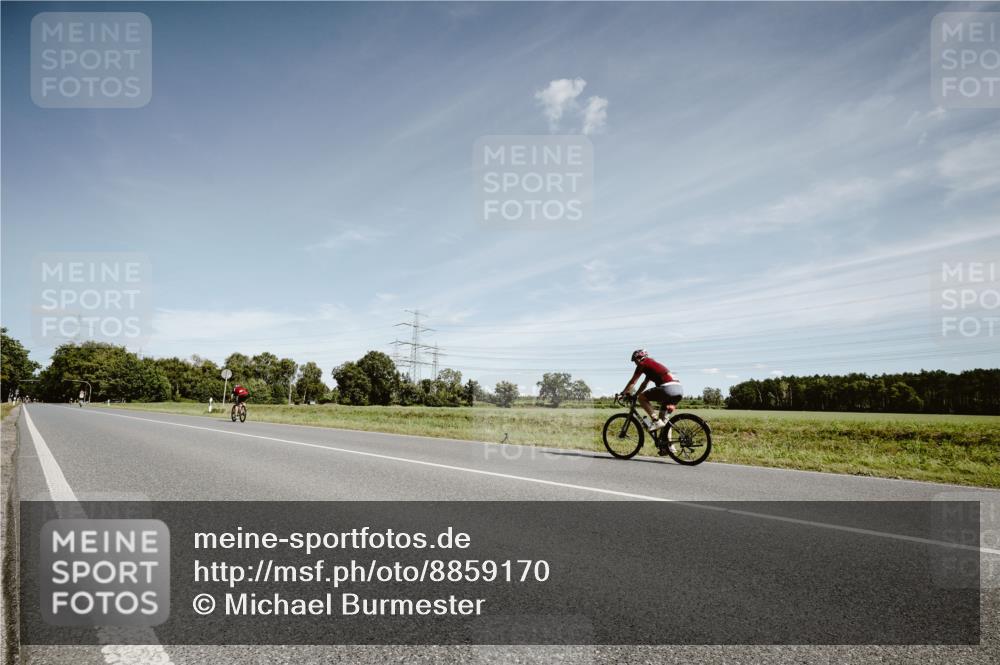 07.09.2025 - 19. Norderstedt Triathlon Michael Burmester http://msf.ph/oto/8859170 07.09.2025 12:41:13 Radfahren  meine-sportfotos.de