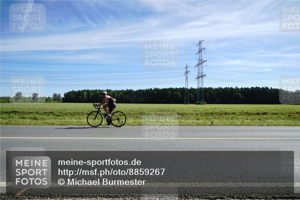 07.09.2025 - 19. Norderstedt Triathlon Michael Burmester http://msf.ph/oto/8859267 07.09.2025 11:37:07 Radfahren 1152, 1223, 1239 meine-sportfotos.de