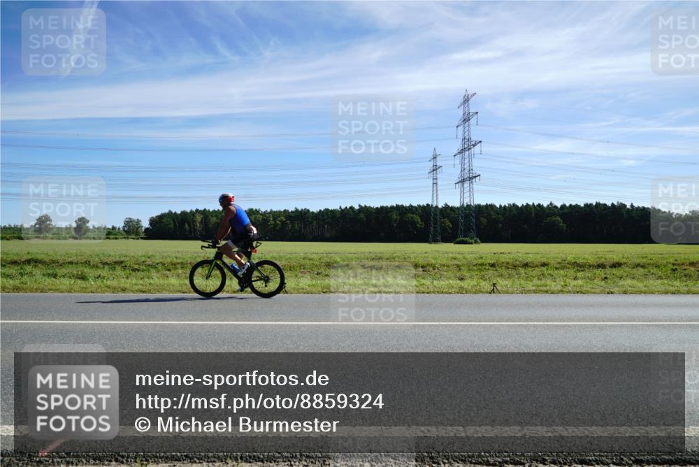 07.09.2025 - 19. Norderstedt Triathlon Michael Burmester http://msf.ph/oto/8859324 07.09.2025 11:37:36 Radfahren  meine-sportfotos.de