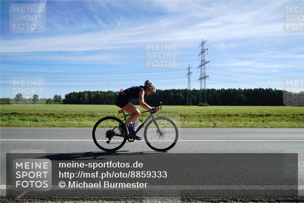 07.09.2025 - 19. Norderstedt Triathlon Michael Burmester http://msf.ph/oto/8859333 07.09.2025 11:37:48 Radfahren 1257 meine-sportfotos.de