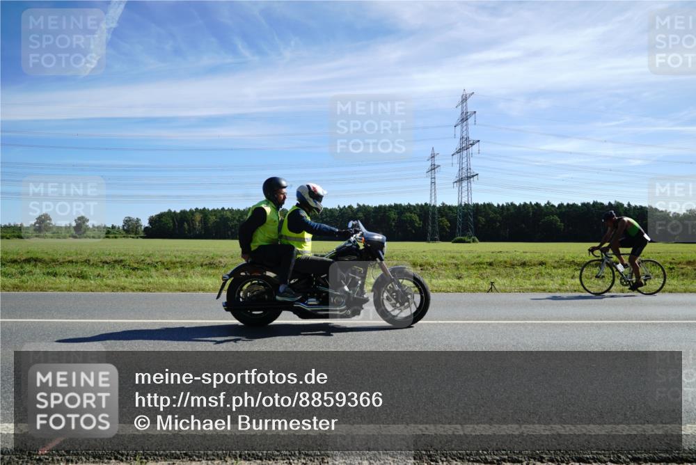 07.09.2025 - 19. Norderstedt Triathlon Michael Burmester http://msf.ph/oto/8859366 07.09.2025 11:38:16 Radfahren 267, 782, 1219 meine-sportfotos.de