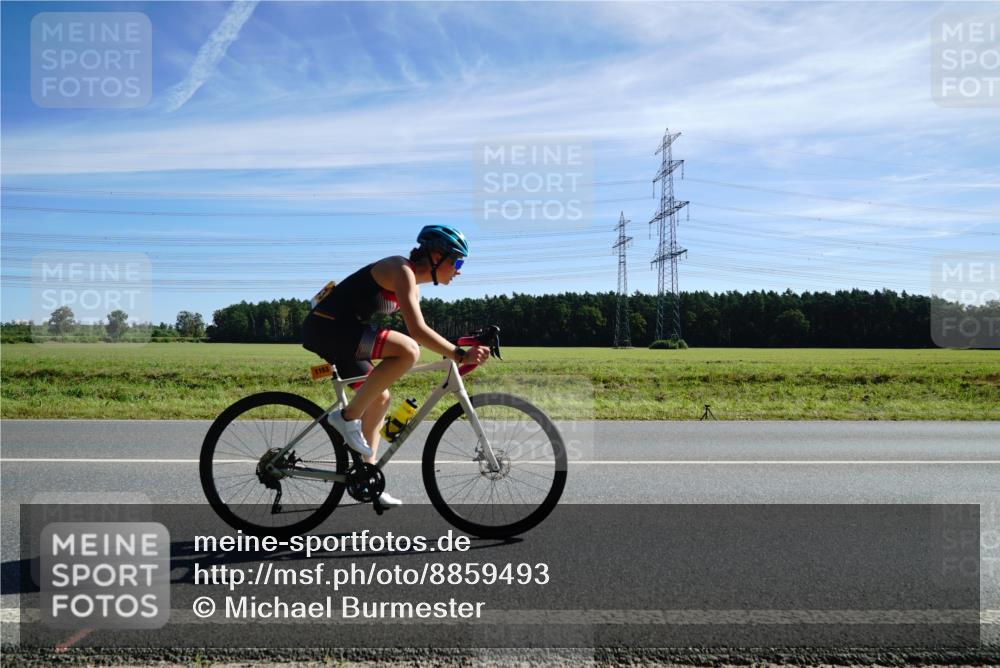 07.09.2025 - 19. Norderstedt Triathlon Michael Burmester http://msf.ph/oto/8859493 07.09.2025 11:39:31 Radfahren 765, 1153 meine-sportfotos.de