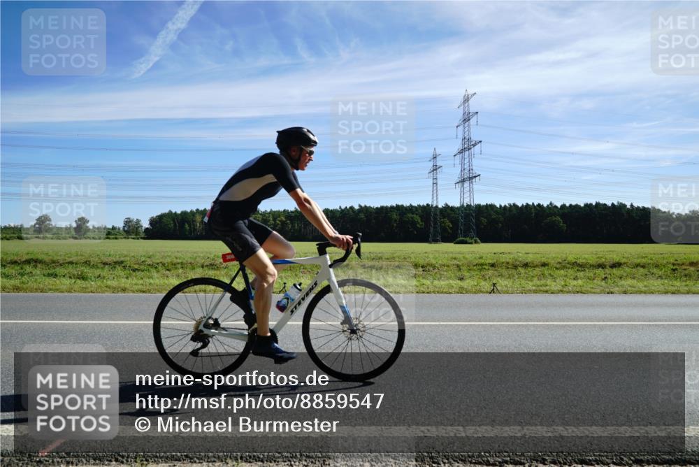 07.09.2025 - 19. Norderstedt Triathlon Michael Burmester http://msf.ph/oto/8859547 07.09.2025 11:40:03 Radfahren 306, 846 meine-sportfotos.de