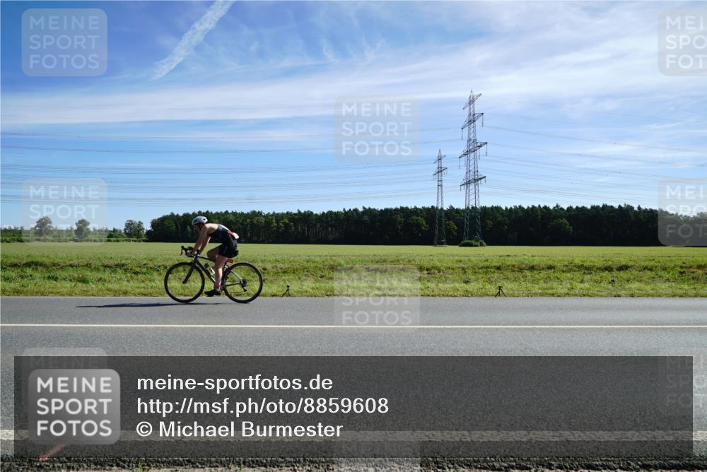 07.09.2025 - 19. Norderstedt Triathlon Michael Burmester http://msf.ph/oto/8859608 07.09.2025 11:40:43 Radfahren  meine-sportfotos.de