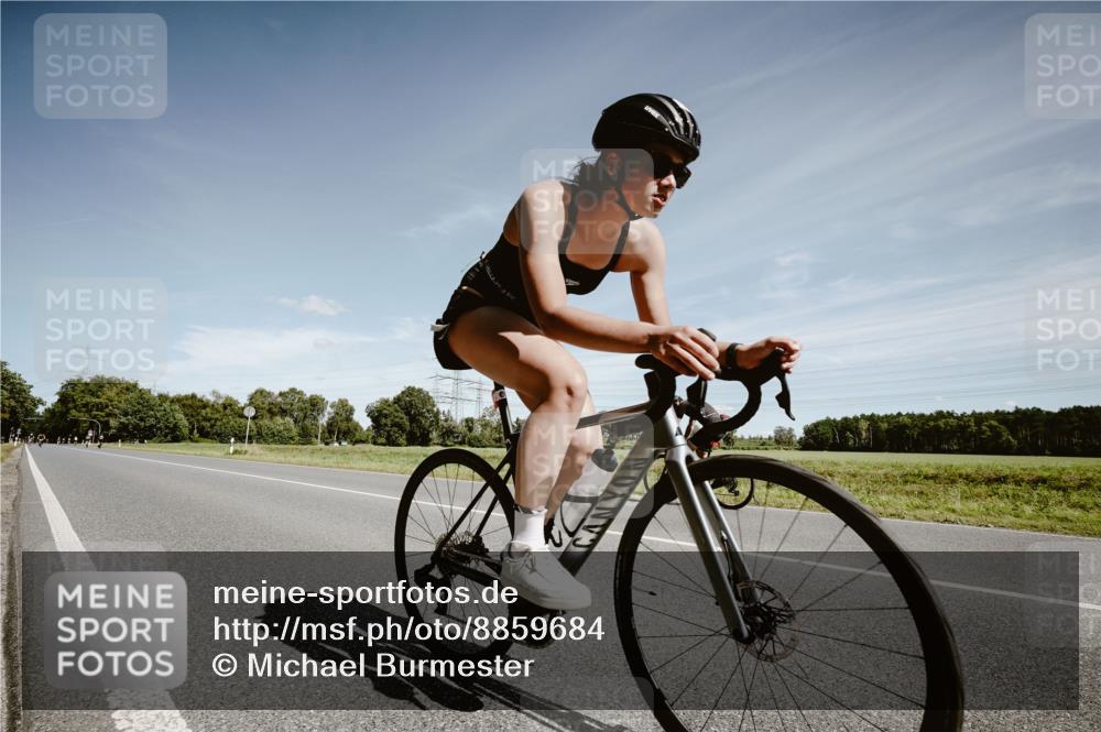 07.09.2025 - 19. Norderstedt Triathlon Michael Burmester http://msf.ph/oto/8859684 07.09.2025 12:46:57 Radfahren 272, 1388 meine-sportfotos.de