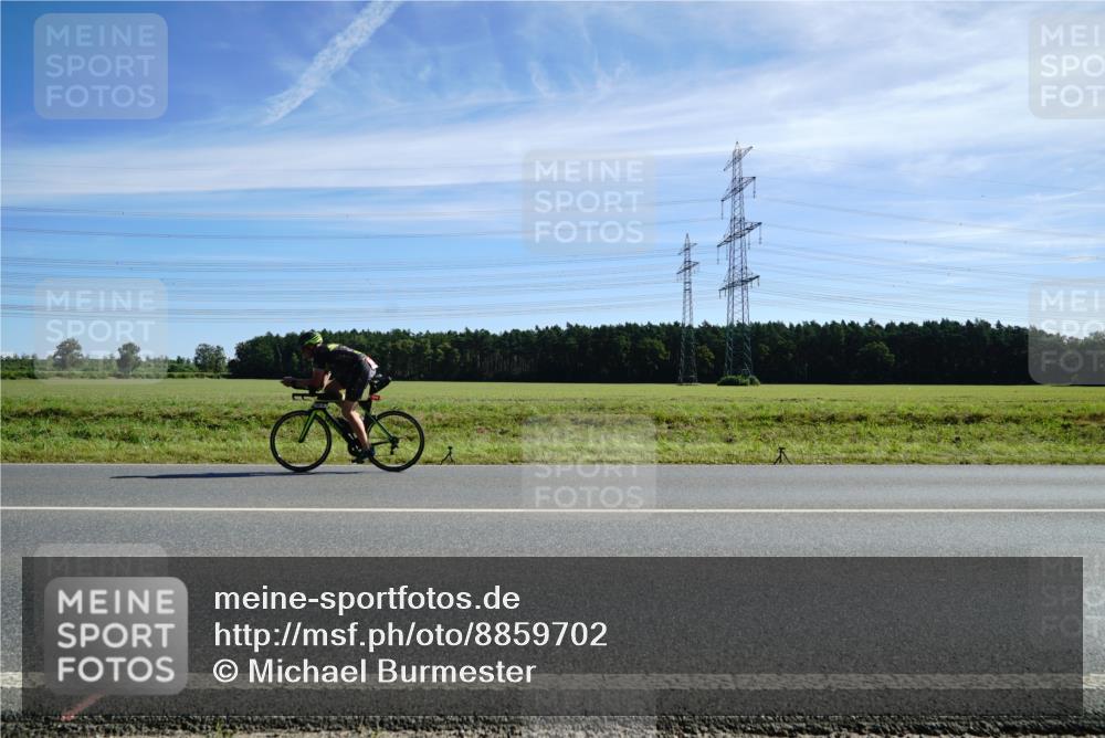 07.09.2025 - 19. Norderstedt Triathlon Michael Burmester http://msf.ph/oto/8859702 07.09.2025 11:41:15 Radfahren  meine-sportfotos.de