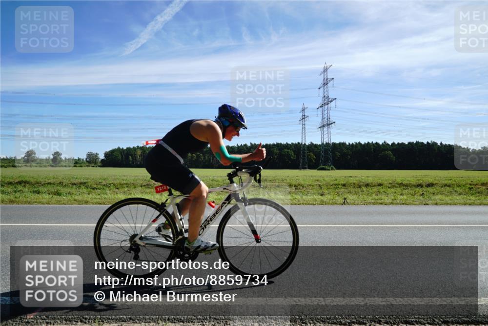 07.09.2025 - 19. Norderstedt Triathlon Michael Burmester http://msf.ph/oto/8859734 07.09.2025 11:41:35 Radfahren 1218 meine-sportfotos.de