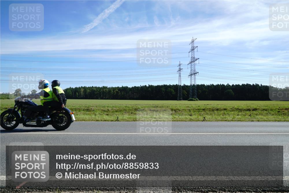 07.09.2025 - 19. Norderstedt Triathlon Michael Burmester http://msf.ph/oto/8859833 07.09.2025 11:42:23 Radfahren  meine-sportfotos.de