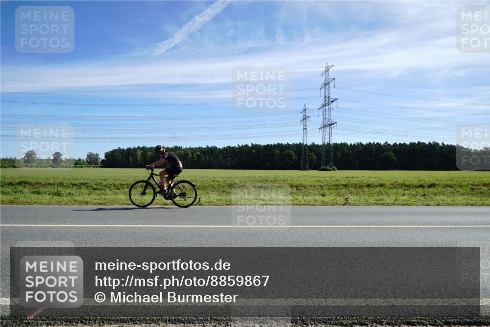 07.09.2025 - 19. Norderstedt Triathlon Michael Burmester http://msf.ph/oto/8859867 07.09.2025 11:43:03 Radfahren 185, 1394 meine-sportfotos.de