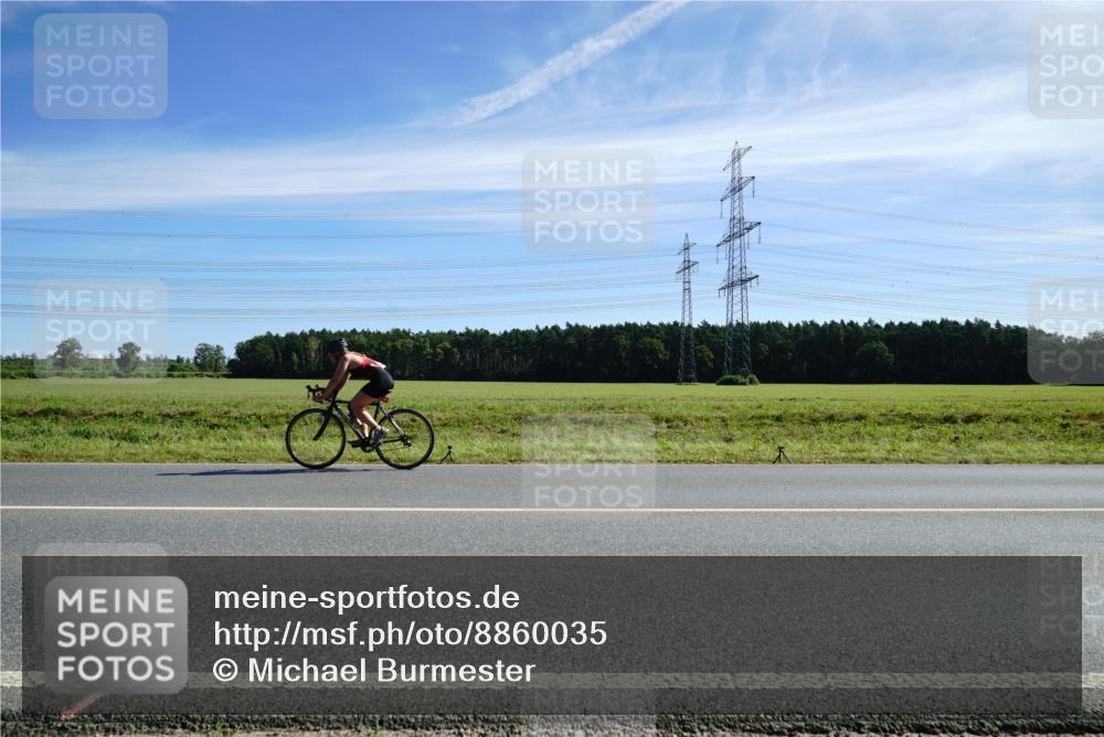 07.09.2025 - 19. Norderstedt Triathlon Michael Burmester http://msf.ph/oto/8860035 07.09.2025 11:45:32 Radfahren 1190, 1365 meine-sportfotos.de