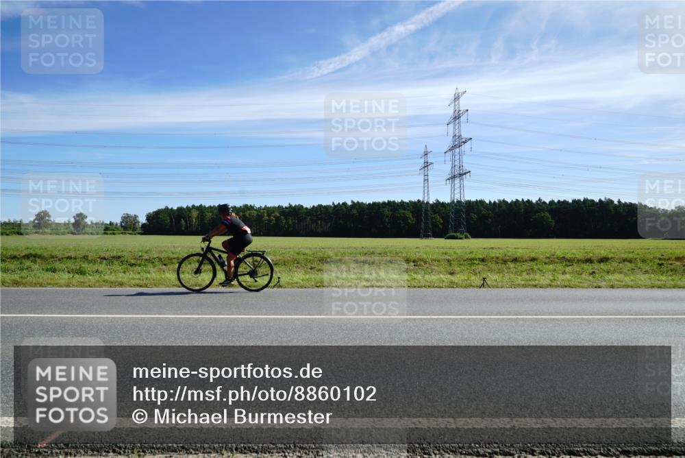 07.09.2025 - 19. Norderstedt Triathlon Michael Burmester http://msf.ph/oto/8860102 07.09.2025 11:46:27 Radfahren 237 meine-sportfotos.de