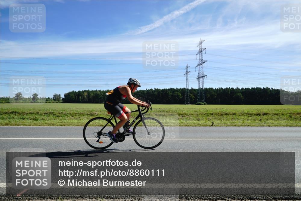 07.09.2025 - 19. Norderstedt Triathlon Michael Burmester http://msf.ph/oto/8860111 07.09.2025 11:46:31 Radfahren 237, 1197 meine-sportfotos.de