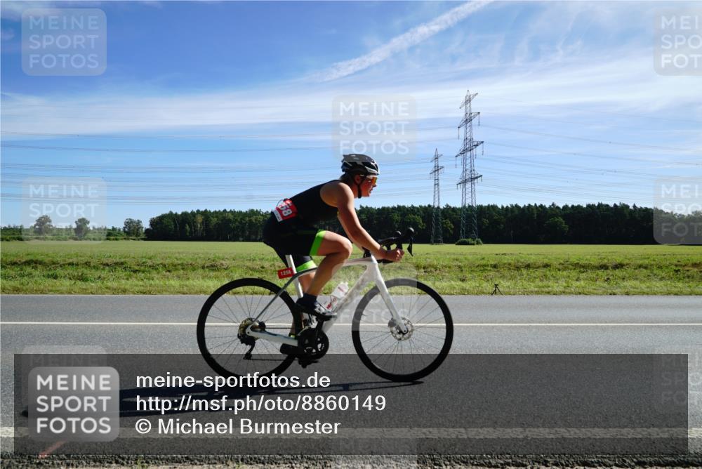 07.09.2025 - 19. Norderstedt Triathlon Michael Burmester http://msf.ph/oto/8860149 07.09.2025 11:46:49 Radfahren 736, 1258, 1333 meine-sportfotos.de