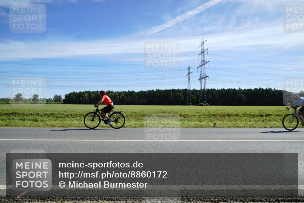 07.09.2025 - 19. Norderstedt Triathlon Michael Burmester http://msf.ph/oto/8860172 07.09.2025 11:47:17 Radfahren 191 meine-sportfotos.de