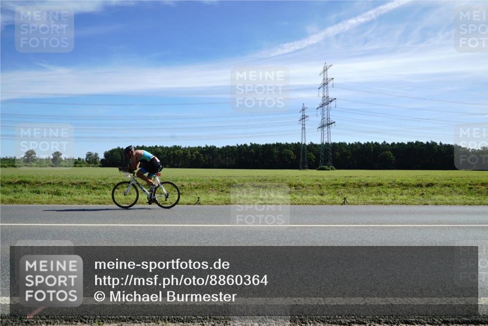 07.09.2025 - 19. Norderstedt Triathlon Michael Burmester http://msf.ph/oto/8860364 07.09.2025 11:49:08 Radfahren  meine-sportfotos.de