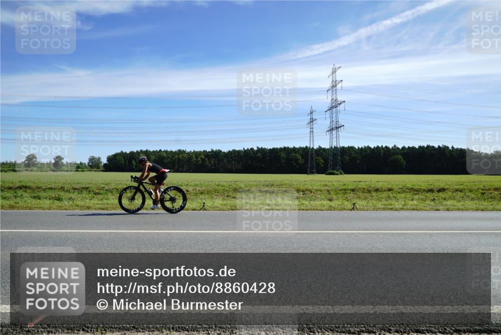 07.09.2025 - 19. Norderstedt Triathlon Michael Burmester http://msf.ph/oto/8860428 07.09.2025 11:50:08 Radfahren  meine-sportfotos.de