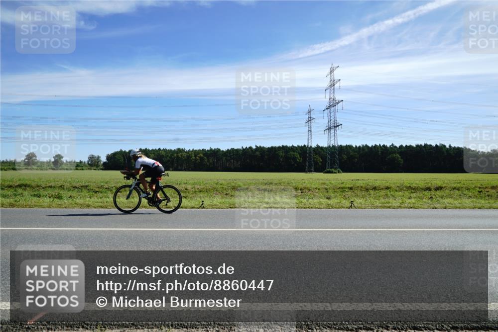 07.09.2025 - 19. Norderstedt Triathlon Michael Burmester http://msf.ph/oto/8860447 07.09.2025 11:50:17 Radfahren 228, 819 meine-sportfotos.de