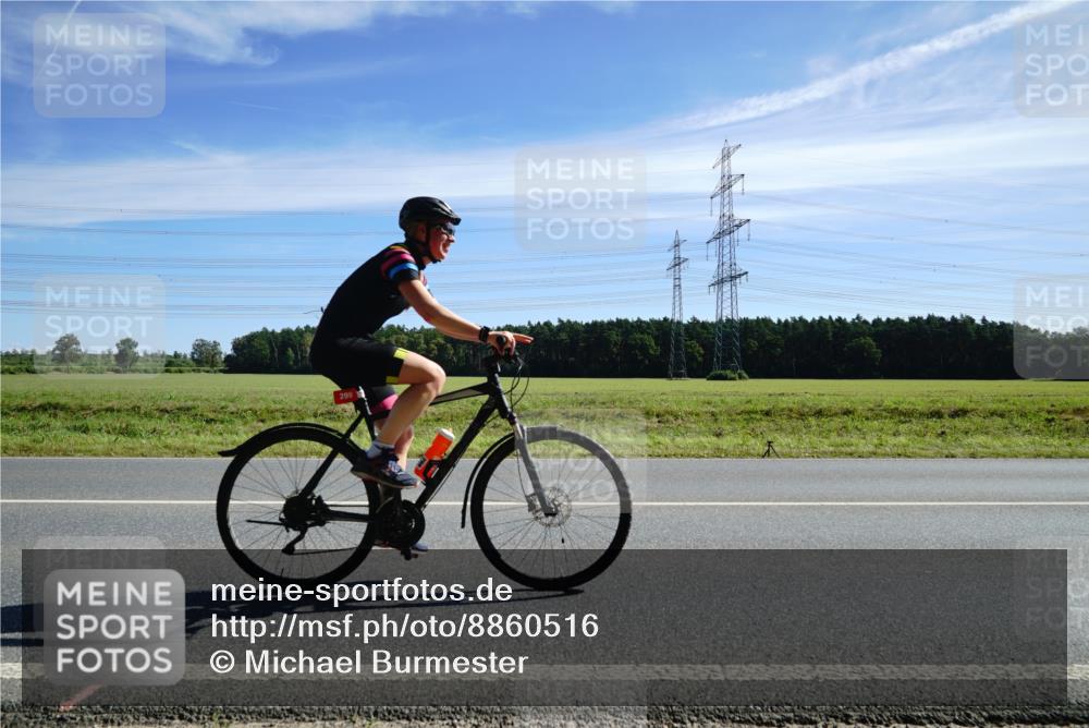 07.09.2025 - 19. Norderstedt Triathlon Michael Burmester http://msf.ph/oto/8860516 07.09.2025 11:51:33 Radfahren 299 meine-sportfotos.de
